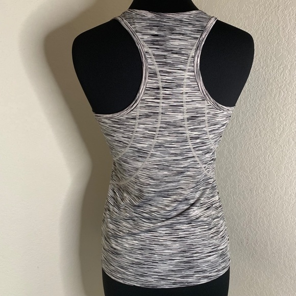 Reebok Gray White Black Racerback Work Out Tank 100% Polyester Size Medium(1136) - Picture 3 of 10